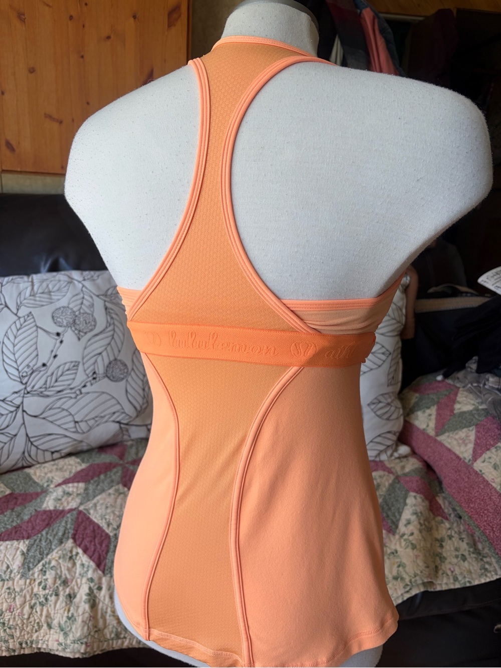 🍂2 for $15 Lululemon Athletica Orange All Out Tank Mesh Back Adjustable Bust Top - Picture 2 of 6